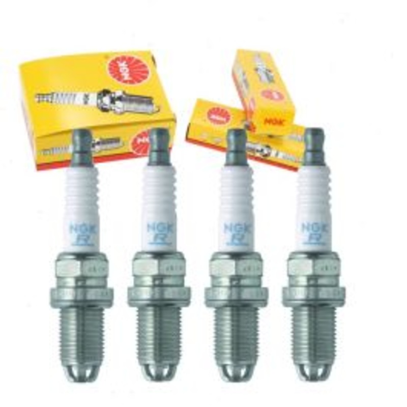 4 pc NGK Standard Spark Plugs for 2004 Chevrolet Optra 2.0L L4