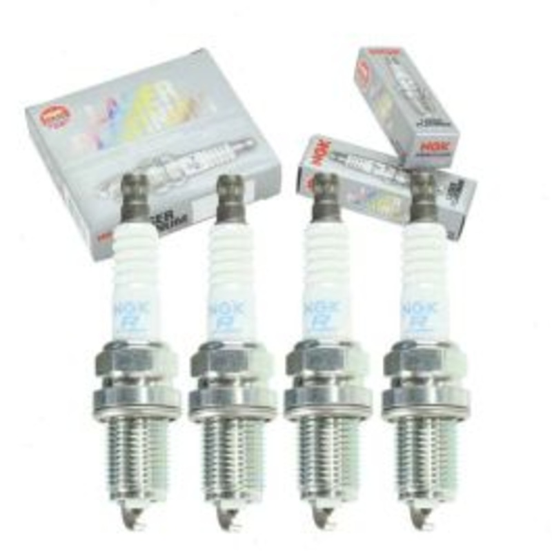 4 pc NGK Laser Platinum Spark Plugs for 2002-2006 Acura RSX 2.0L L4