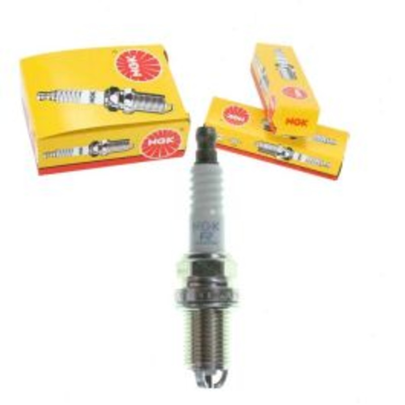 NGK Standard 5496 BKUR7ET Spark Plug