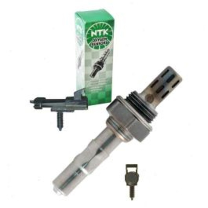 NGK NTK Upstream Oxygen (O2) Sensor for 1995-2002 Saturn SL 1.9L L4