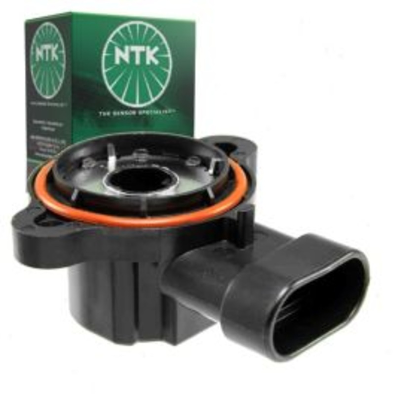 NTK Throttle Position Sensor for 2000-2002 Saturn SC1 1.9L L4