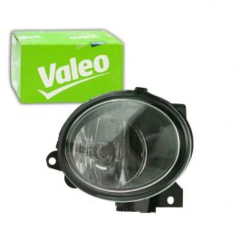 Valeo Right Fog Light for 1998-2010 Volkswagen Beetle 1.8L 1.9L 2.0L 2.5L L4 L5